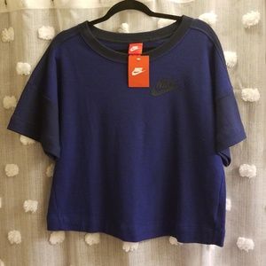 NWT Nike Sportswear boxy crop top S Small